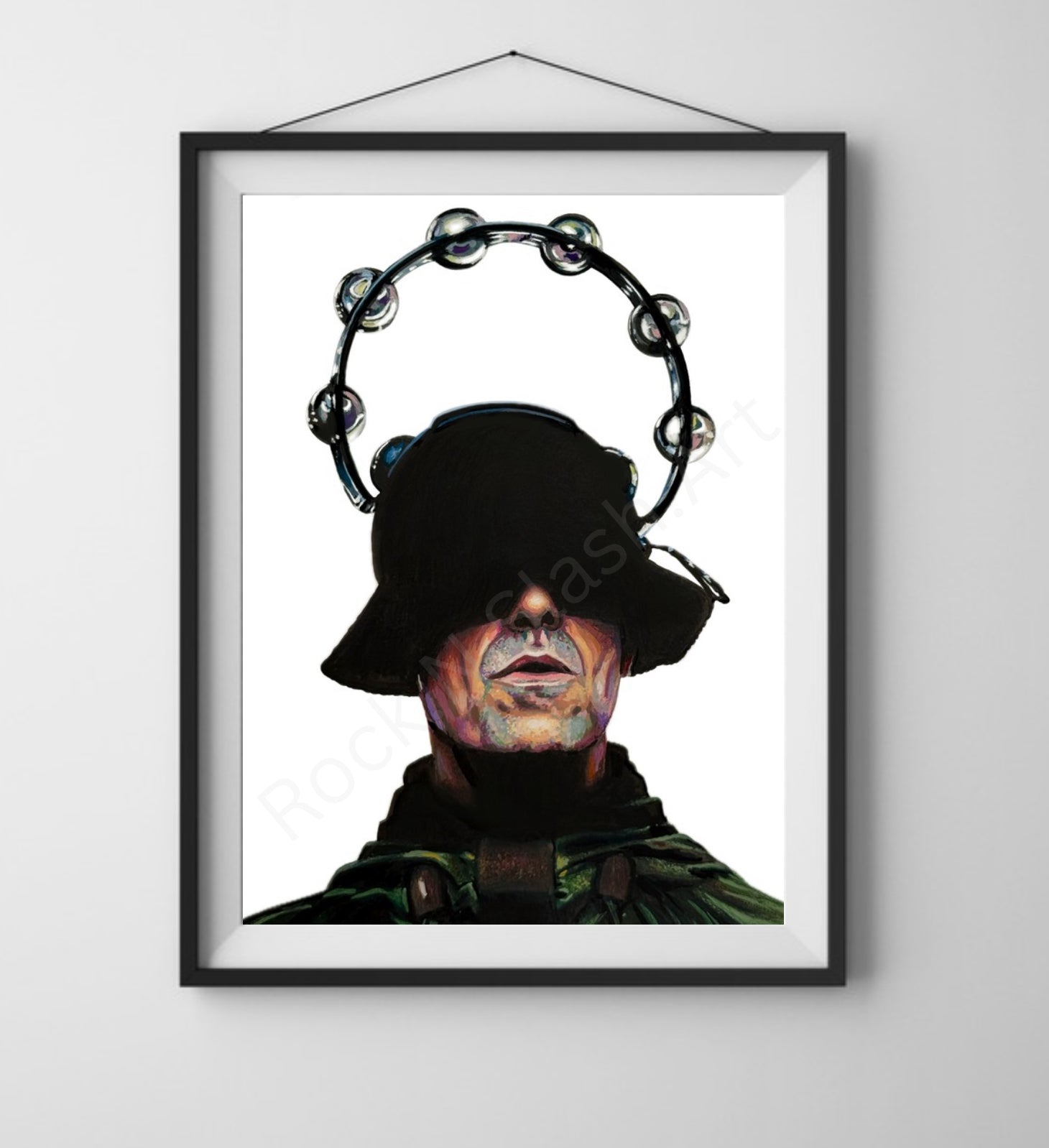 Liam Gallagher with his tambourine on his head Art Print